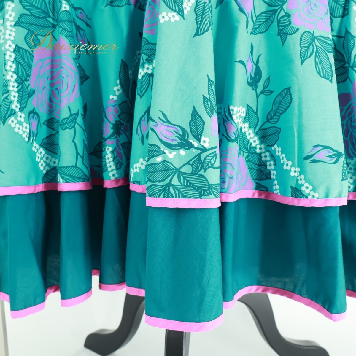 【ハワイ製 フラダンス衣装】グリーン T&L MUUMUU FACTORY ハワイ製 フラダンス衣装】グリーン T&L MUUMUU FACTORY - メルカリ