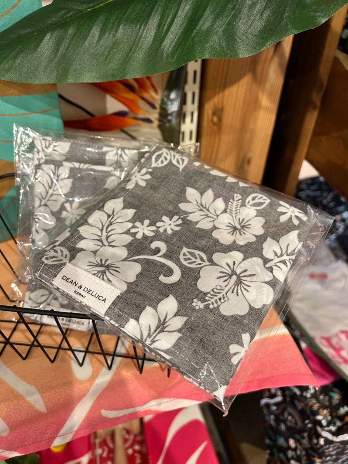 DEAN&DELUCA HAWAII】ディーン＆デルーカ ハワイ限定 ハンカチ