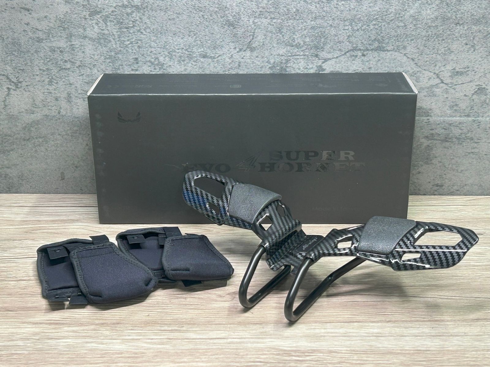 新品・未使用 All Wings EVO4 SUPER HORNETサドル All-wings