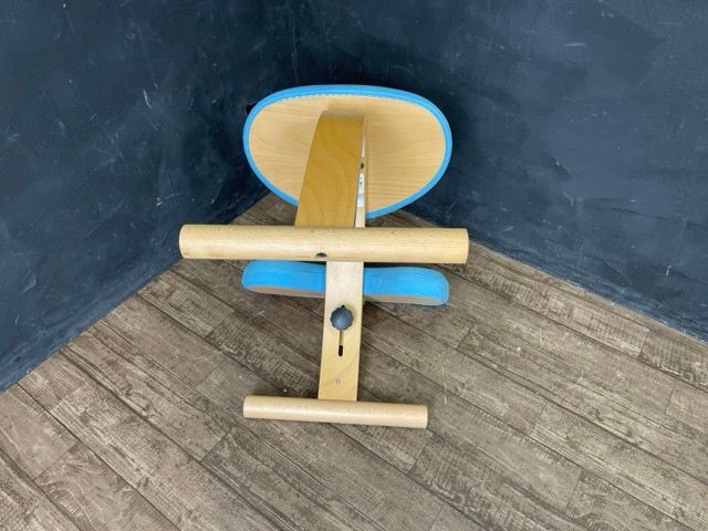 バランスチェア イージー 【中古】ラクに姿勢がよくなる椅子