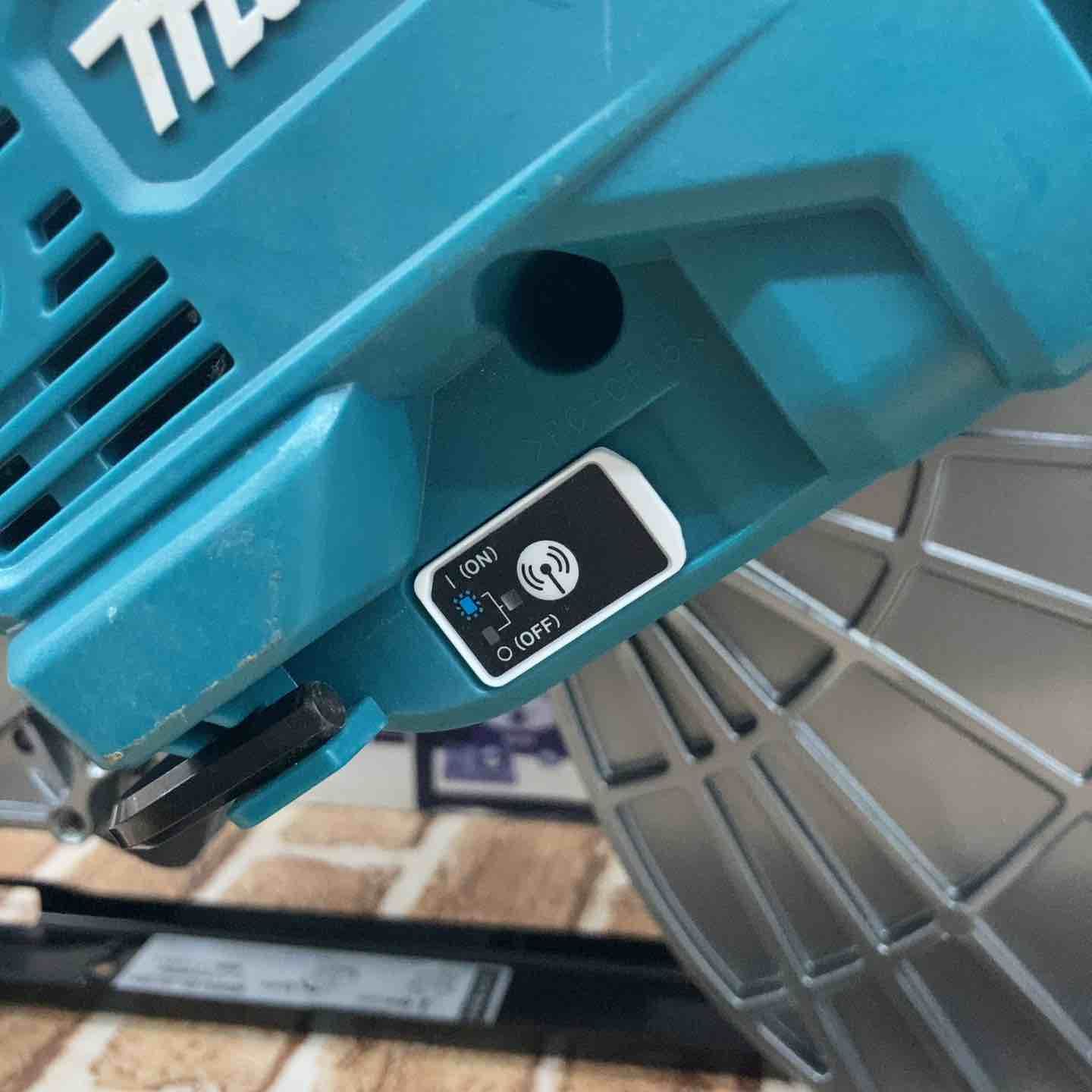 415mmコードレス丸ノコ