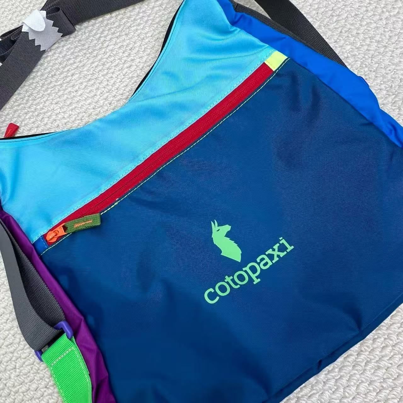 cotopaxi/ショルダーバッグ マルチカラー TAAL - メルカリ