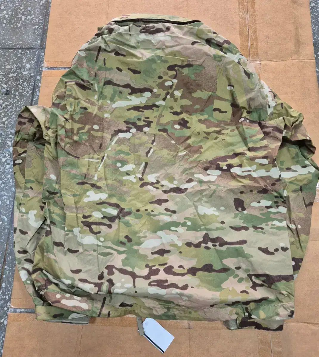 米軍 GORE-TEX₍ゴアテックス パックライトジャケット スモールレギュラー 新製品を販売しています