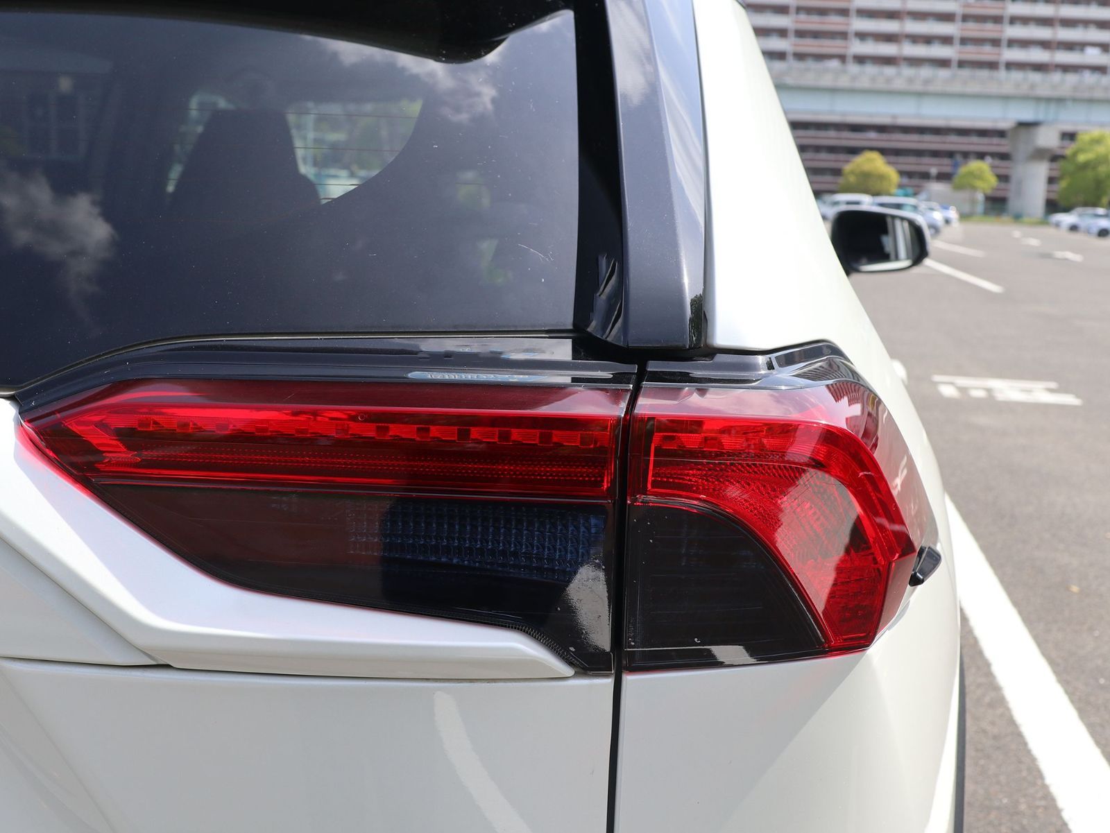 Tint+水洗→再利用Ok テールランプ スモークフィルム(Type2：ウィンカー/バックランプ部のみタイプ) RAV4  MXAA52/MXAA54/AXAH52/AXAH54 前期 アドベンチャー