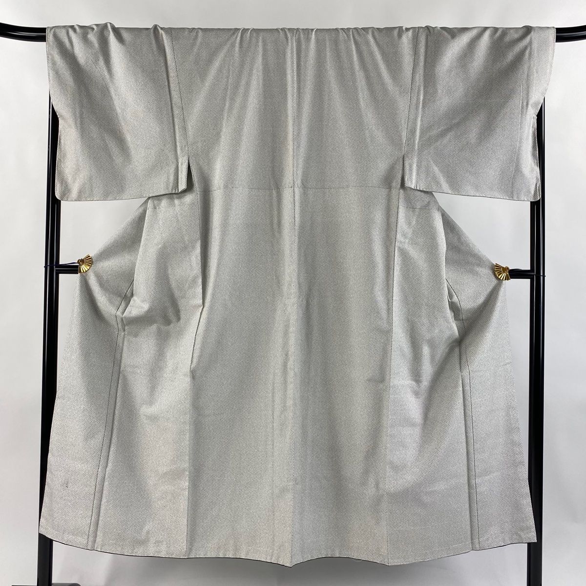 男着物 身丈147cm 裄丈71cm M 袷 アンサンブル 紬 亀甲絣 灰白 正絹 秀品