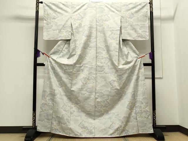 平和屋着物○本場大島紬 白大島 9マルキ 雲重ね草花文 正絹 逸品  