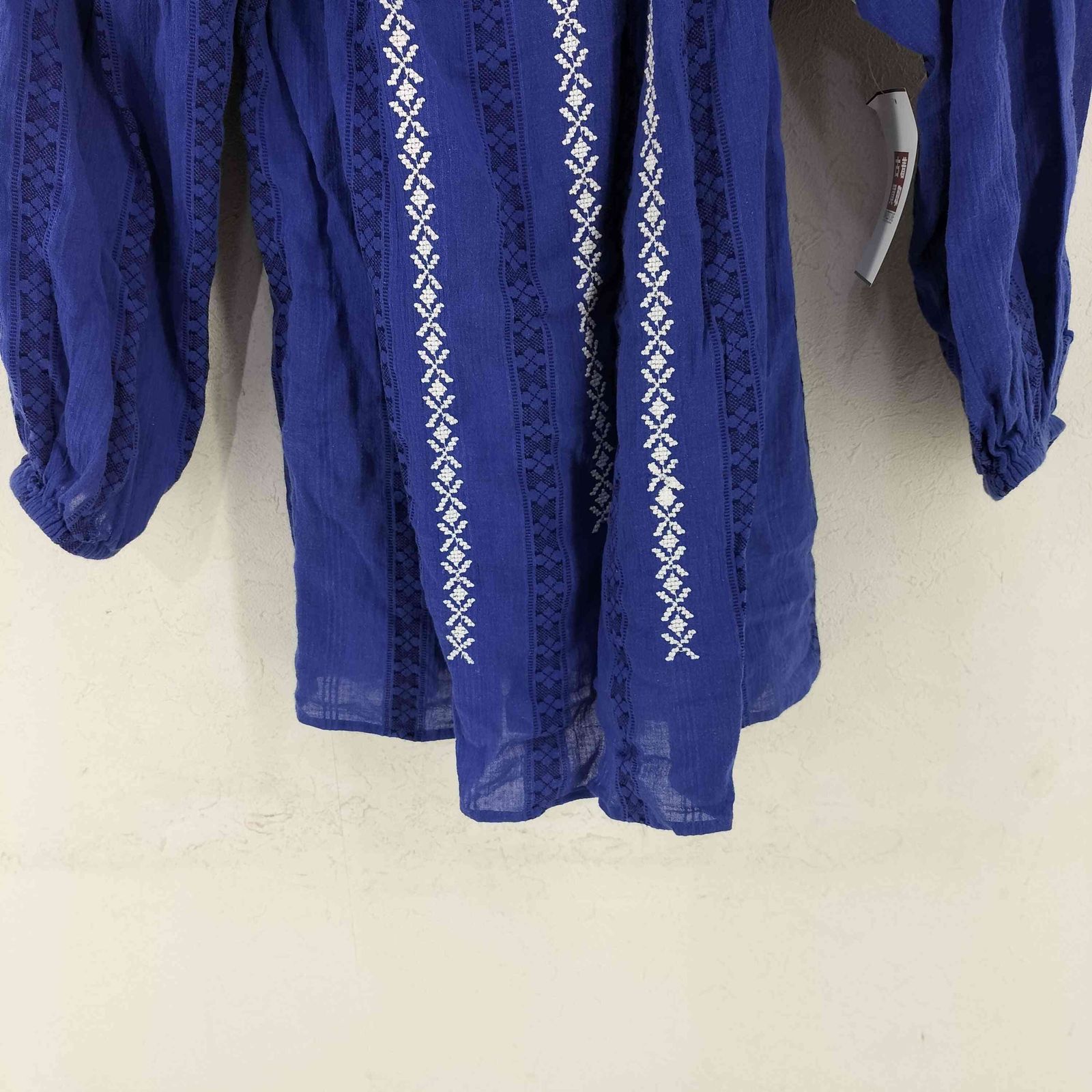 再値下げしました！ne Quittez pas ヌキテパ　刺繍プルオーバー ヌキテパ NE QUITTEZ PAS neQuittezpas 刺繍 プルオーバー