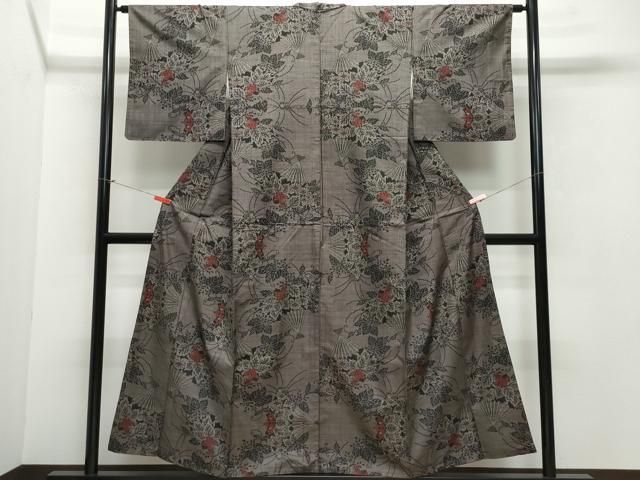 平和屋着物○本場大島紬 7マルキ 扇面草花文 正絹 逸品