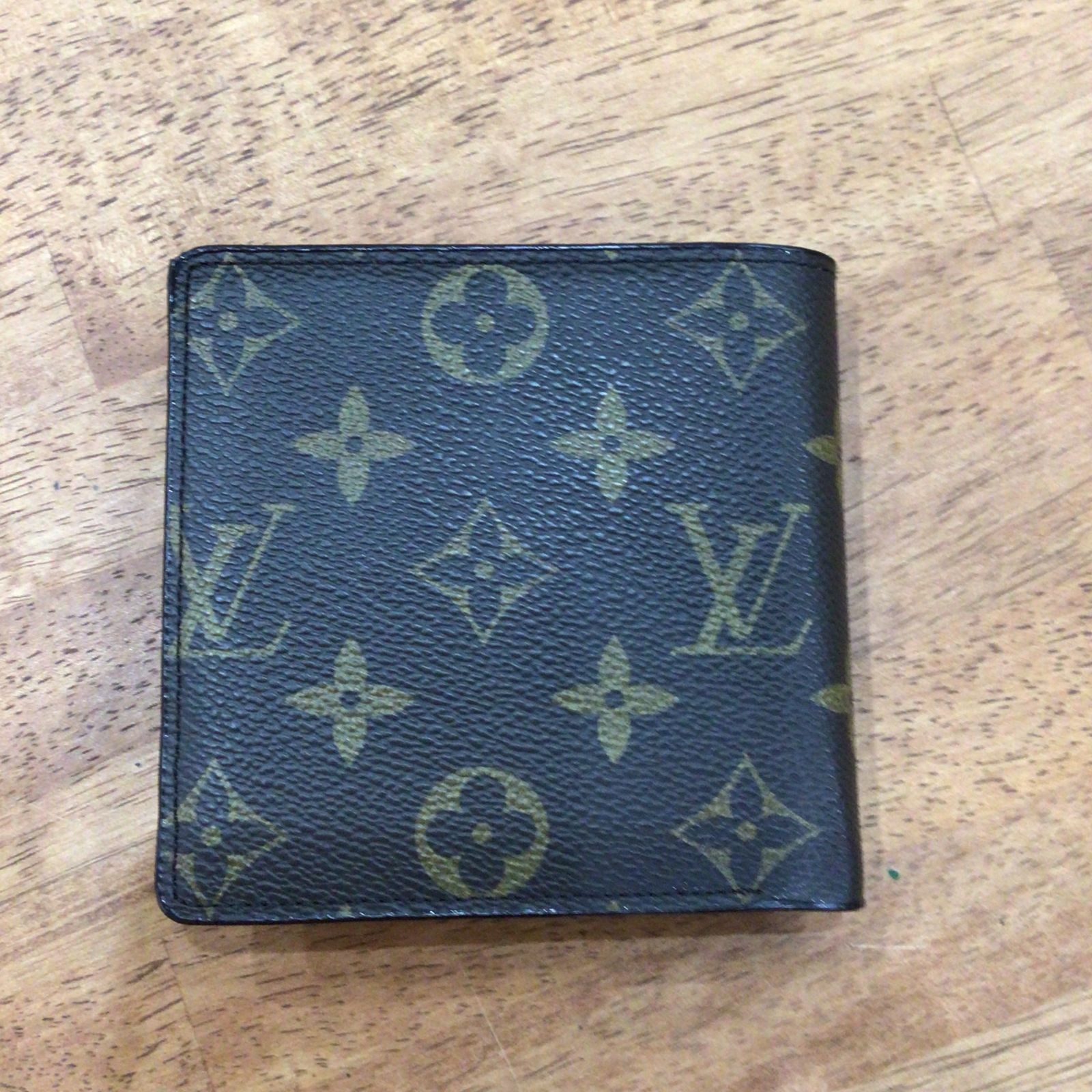 BOY　Louis Vuitton 二つ折り財布 モノグラム ルイヴィトン モノグラム 二つ折り財布 B25044490 - メルカリ