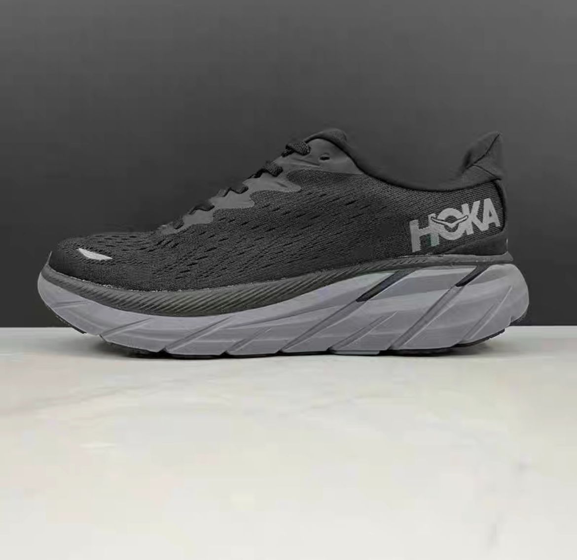 HOKA ONEONE CLIFTON 8 ランニングシューズ クリフトン 8 スニーカー ランニングシューズ 男女通用 ^^><^^