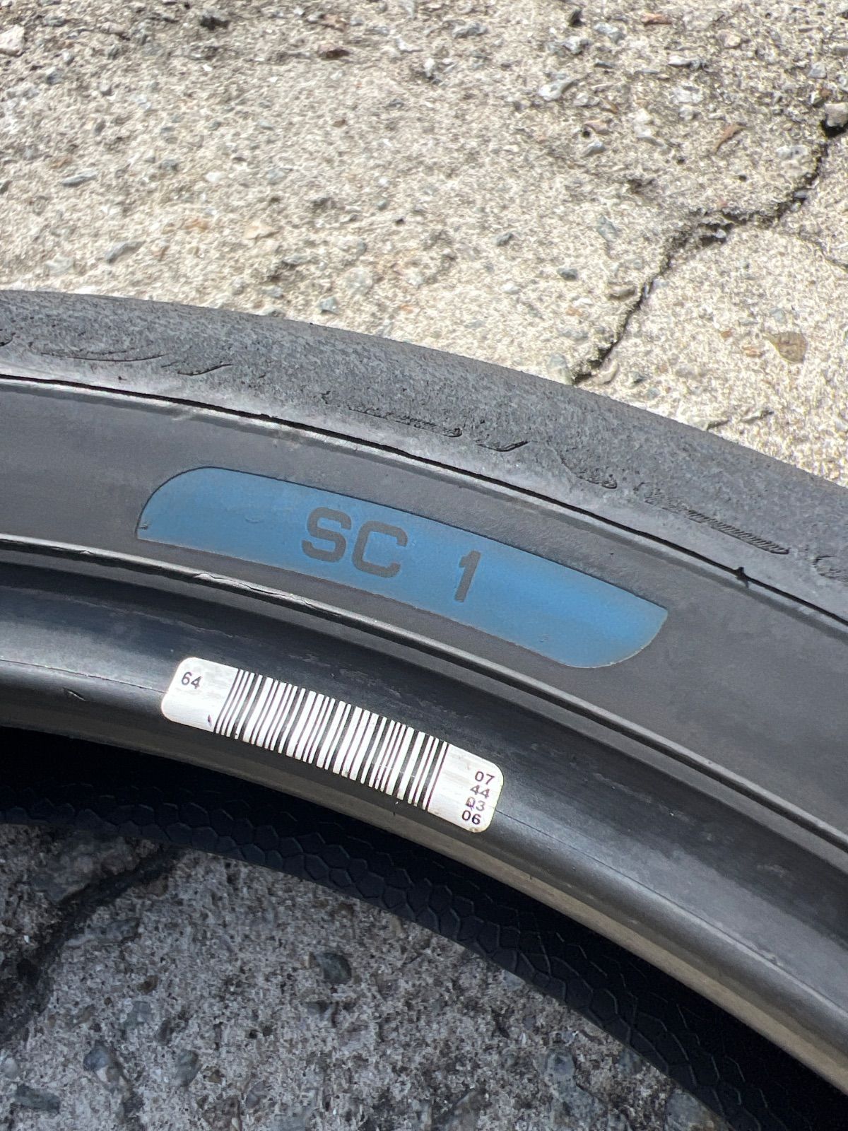 ピレリ  スーパーコルサSC V4 120/70R17 200/55R17 ピレリ ディアブロ スーパーコルサ V4 SC2 190/55R17 (バイク用タイヤ