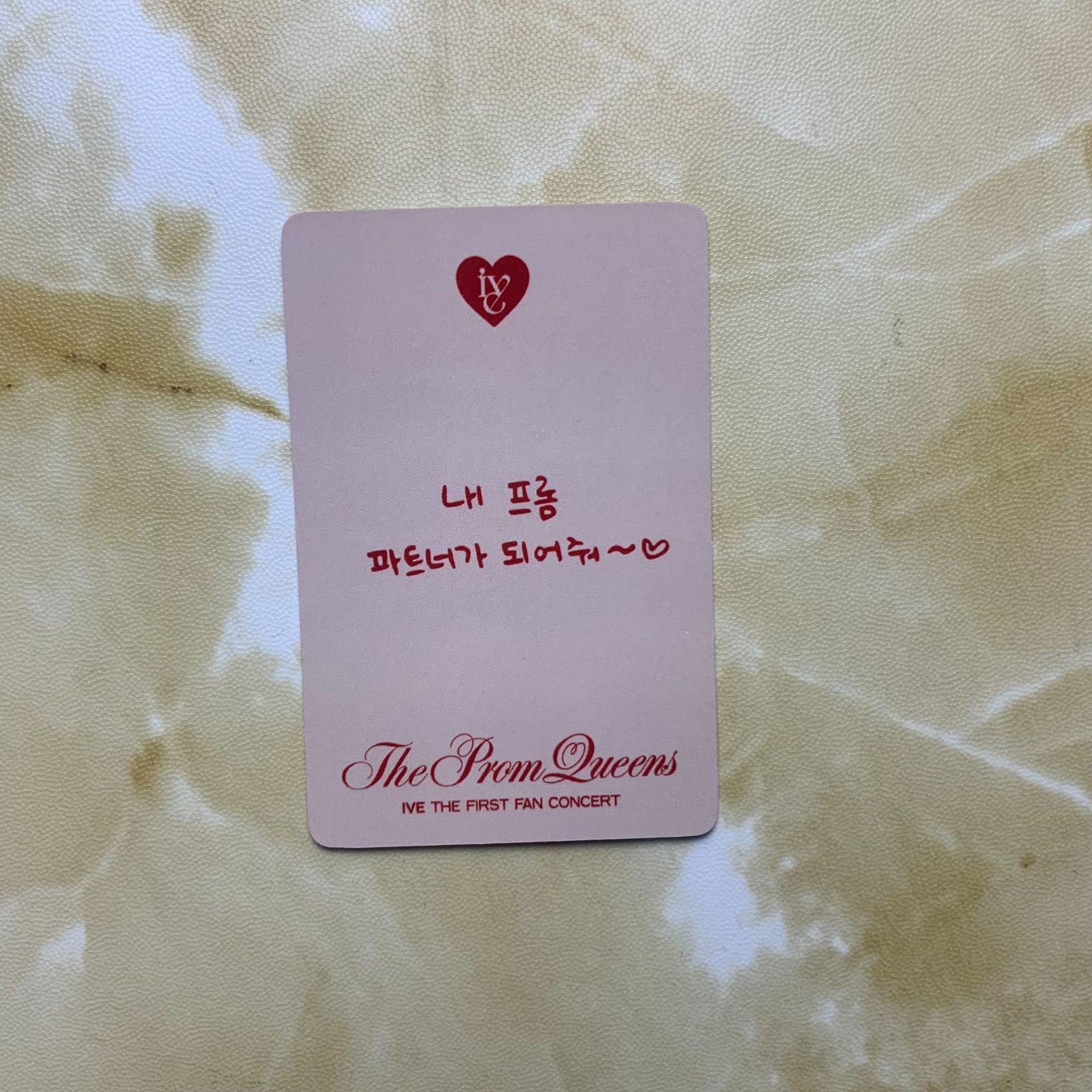 加減のある IVE イソ ファンコン 特典 CLASS DIVE Prom Queens 1期 コサージュ トレカ デイリーユース