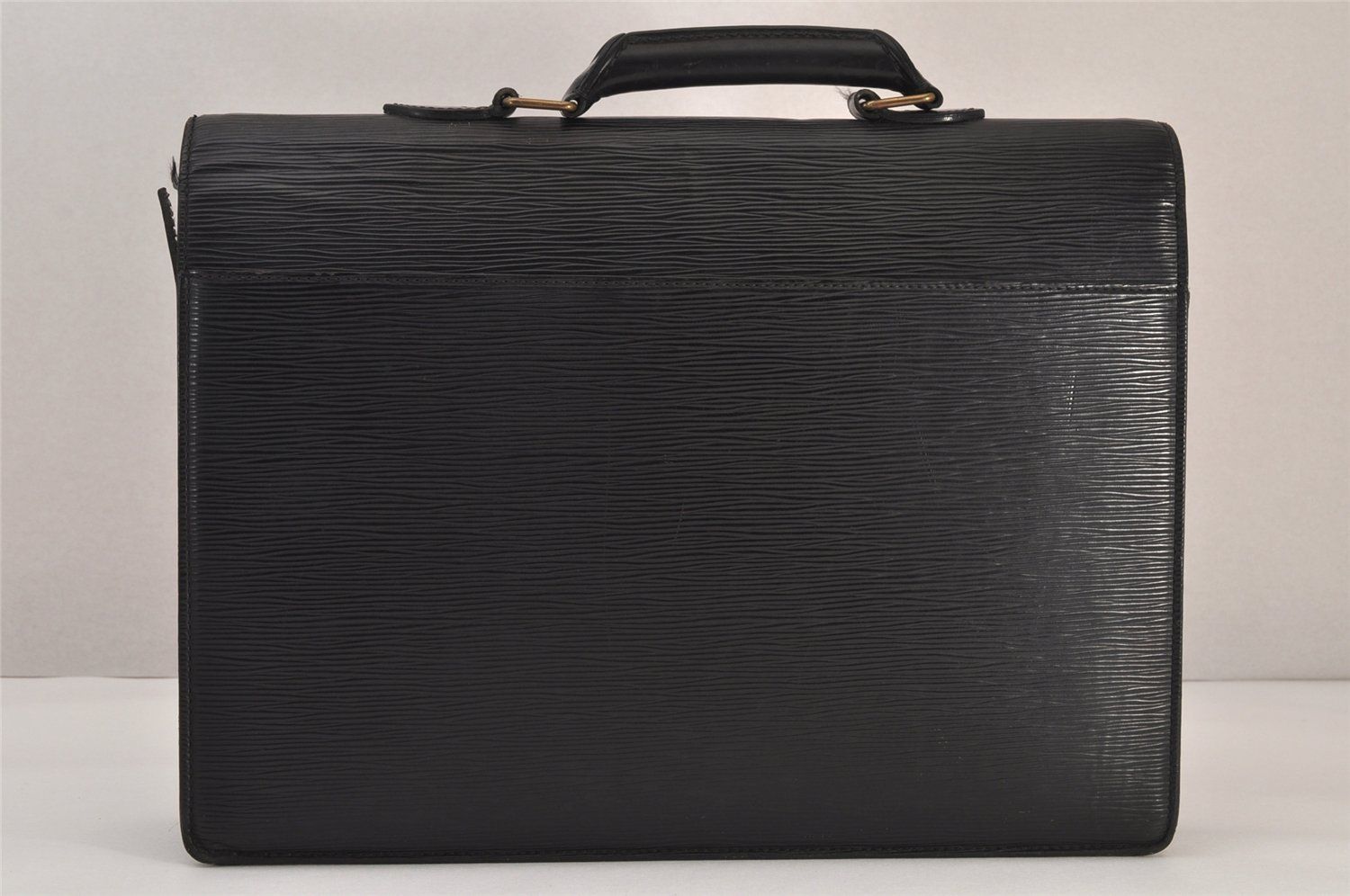 正規品！ルイヴィトン セルヴィエット・コンセイエ M54422 エピ 楽天市場】【中古】ルイヴィトン セルヴィエットコンセイエ