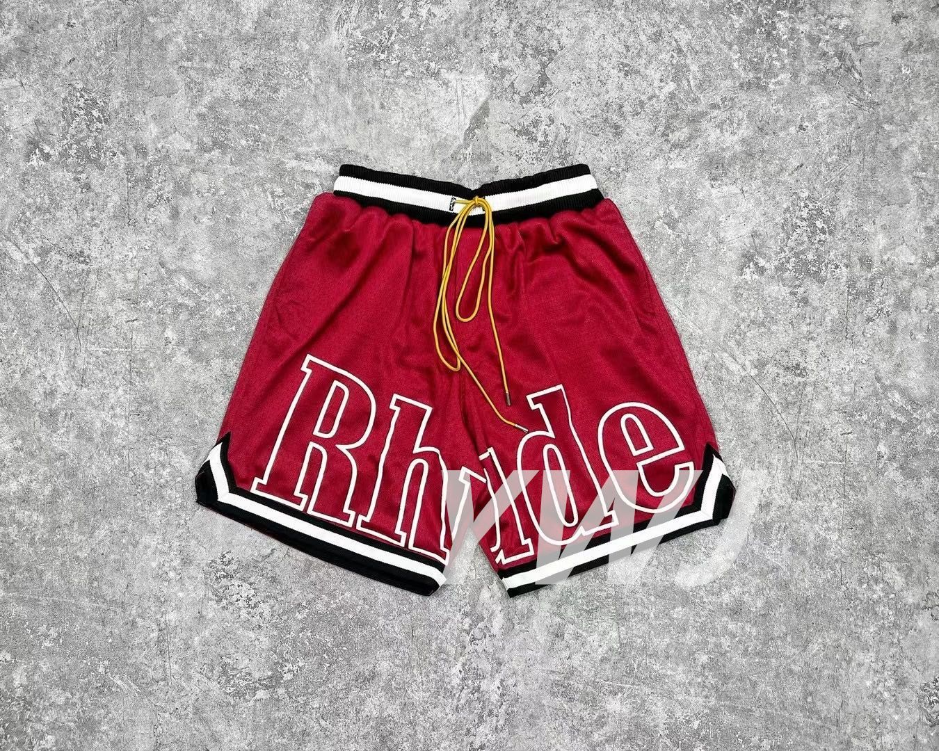 新品 Rhude Court Logo Shorts