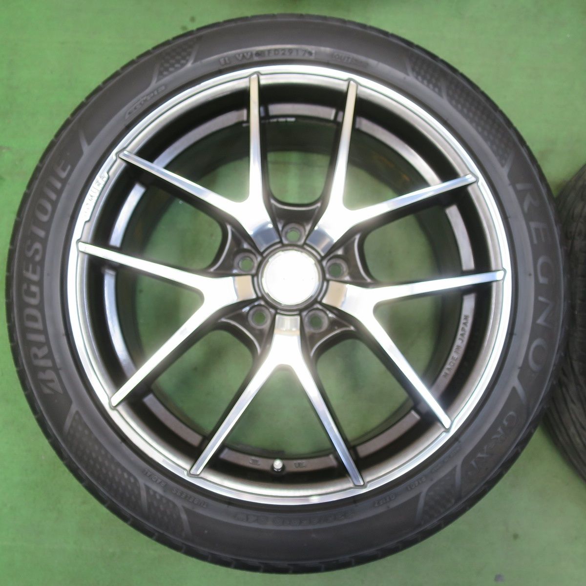 235|45R18