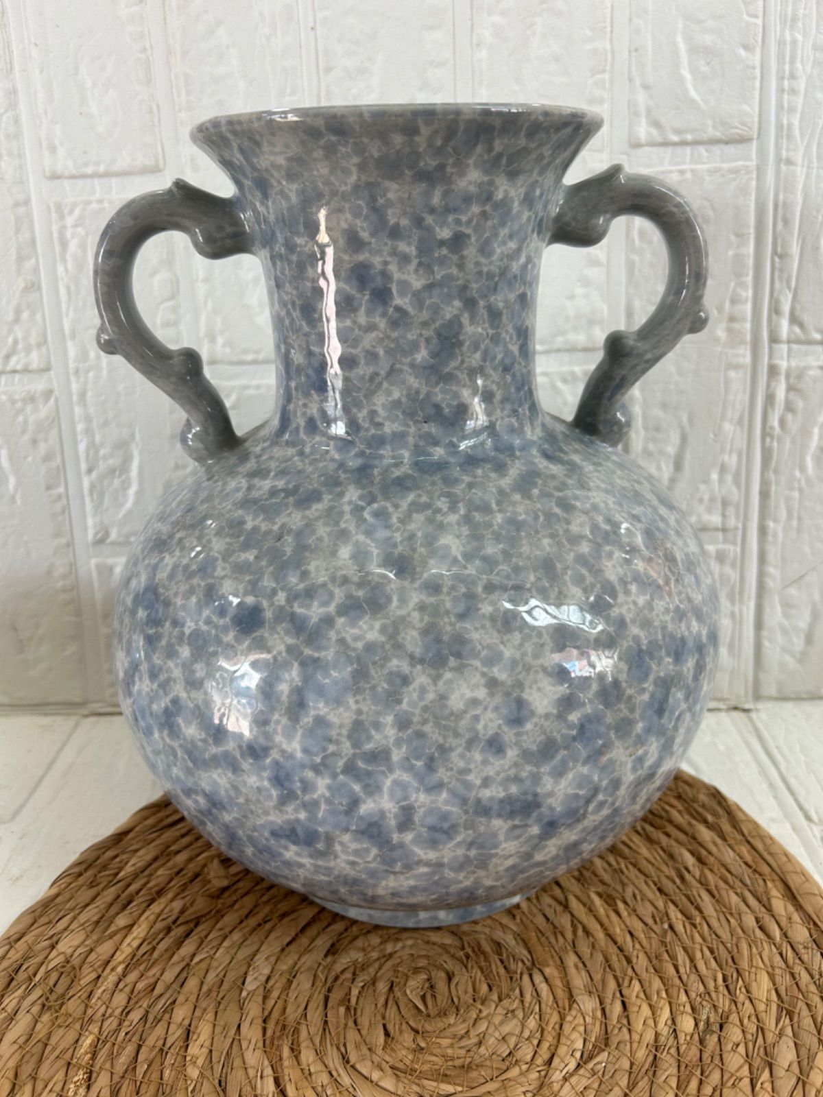 耳付き花瓶　花器　フラワーベース　壺　淡いカラー　オブジェ