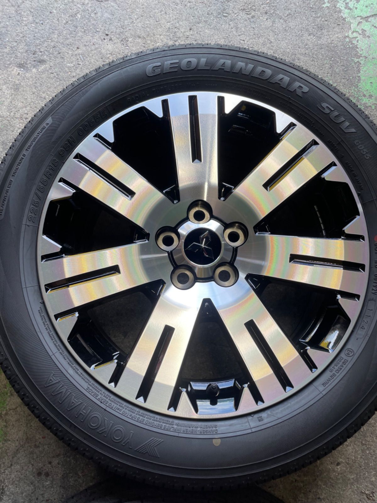 中古美品 ミツビシ デリカ D:5 純正 18×7.0j+38 5/114.3 ヨコハマ ジオランダーSUV G055 225/55R18 新品イボ付タイヤホイール4本セット MITSUBISHI D5 ENKEI製 エンケイ