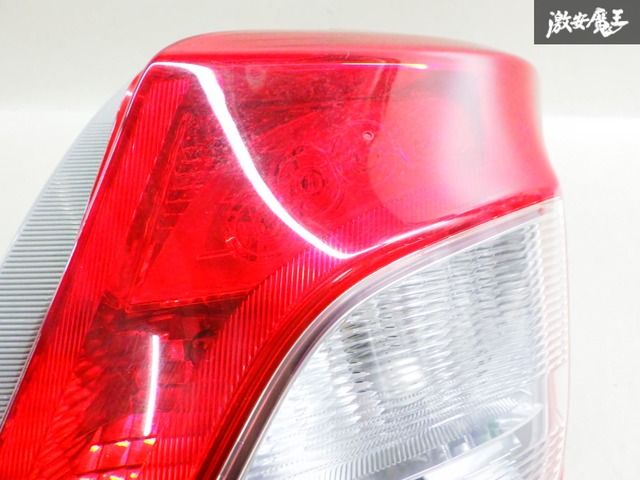 ヴィッツ KSP130/NSP130 前期 テールランプ 左右セット KOITO 52 ヴィッツ KSP130/NSP130 前期 テールランプ 左右セット KOITO 52