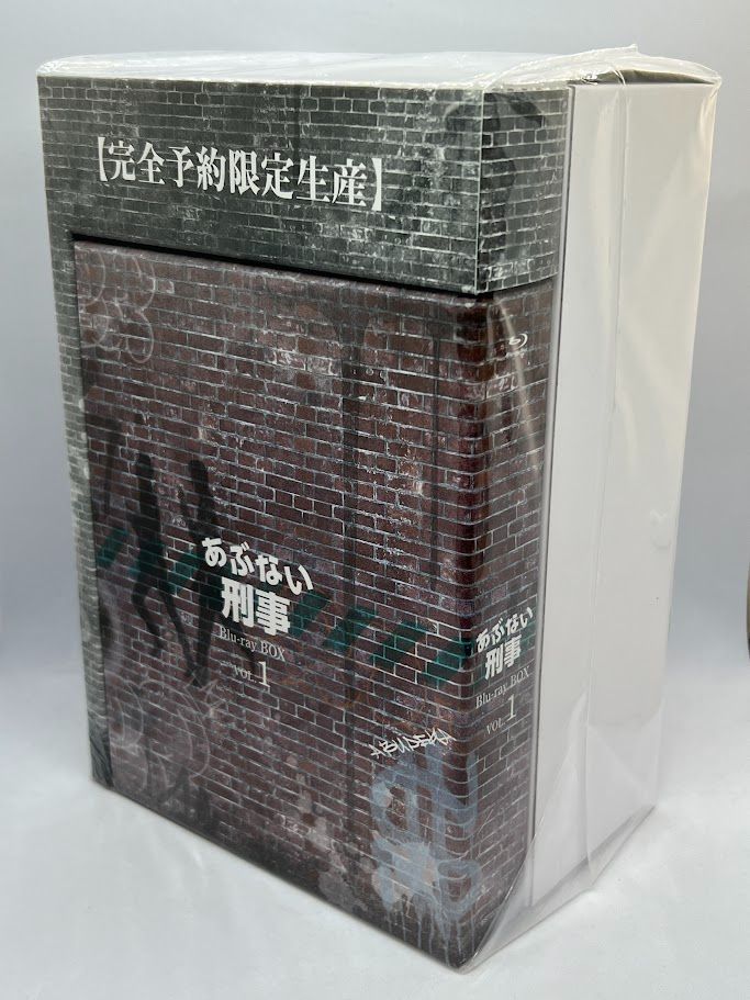 あぶない刑事Blu-rayBOX 1 タカフィギュア付 完全予約限定生産 Amazon.co.jp: あぶない刑事Blu-ray BOX VOL.1 タカフィギュア