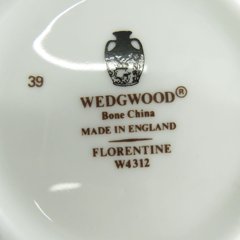 美品 WEDGWOOD ウェッジウッド フロレンティーンブラック シュガーポット&クリーマー 2点 セット 砂糖 ミルクジャグ 金彩 黒 壺印 SU6471C 