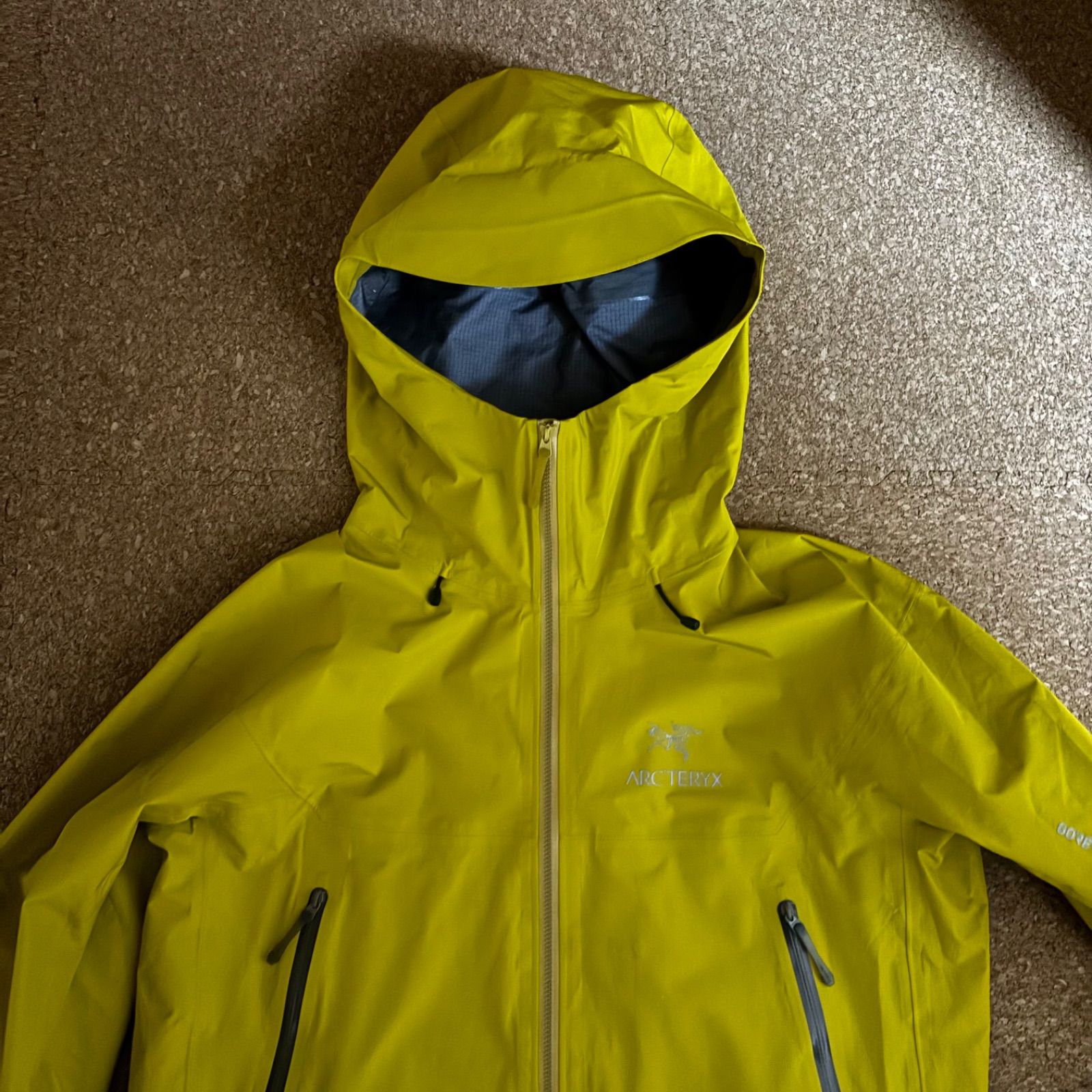 アークテリクス ベータLT メンズM イエロー 黄色 ゴアテックス ナイロン 防水
