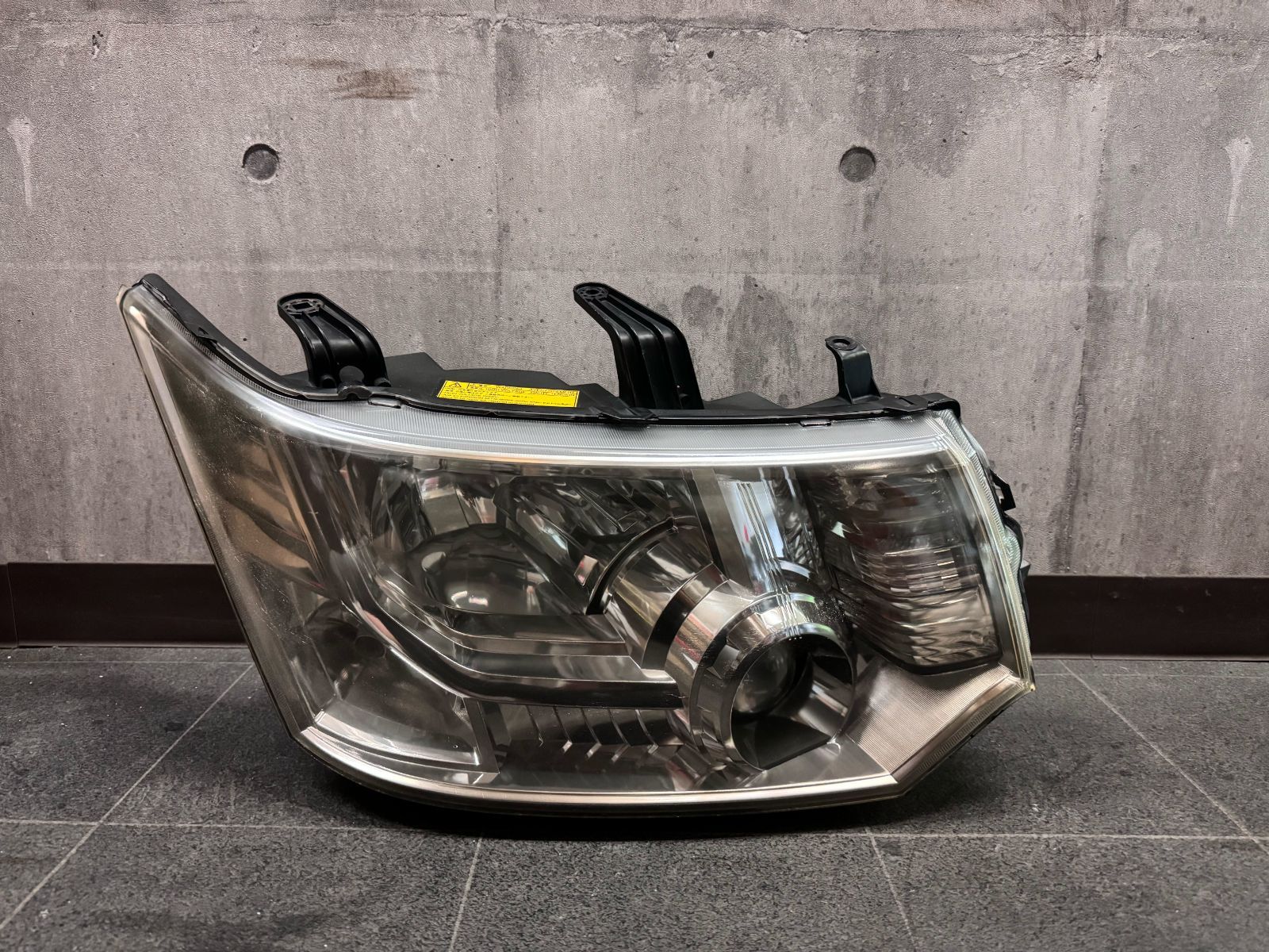 A✨️ 美品✨️🚨早い者勝ち🚨デリカD5ヘッドライト - メルカリ