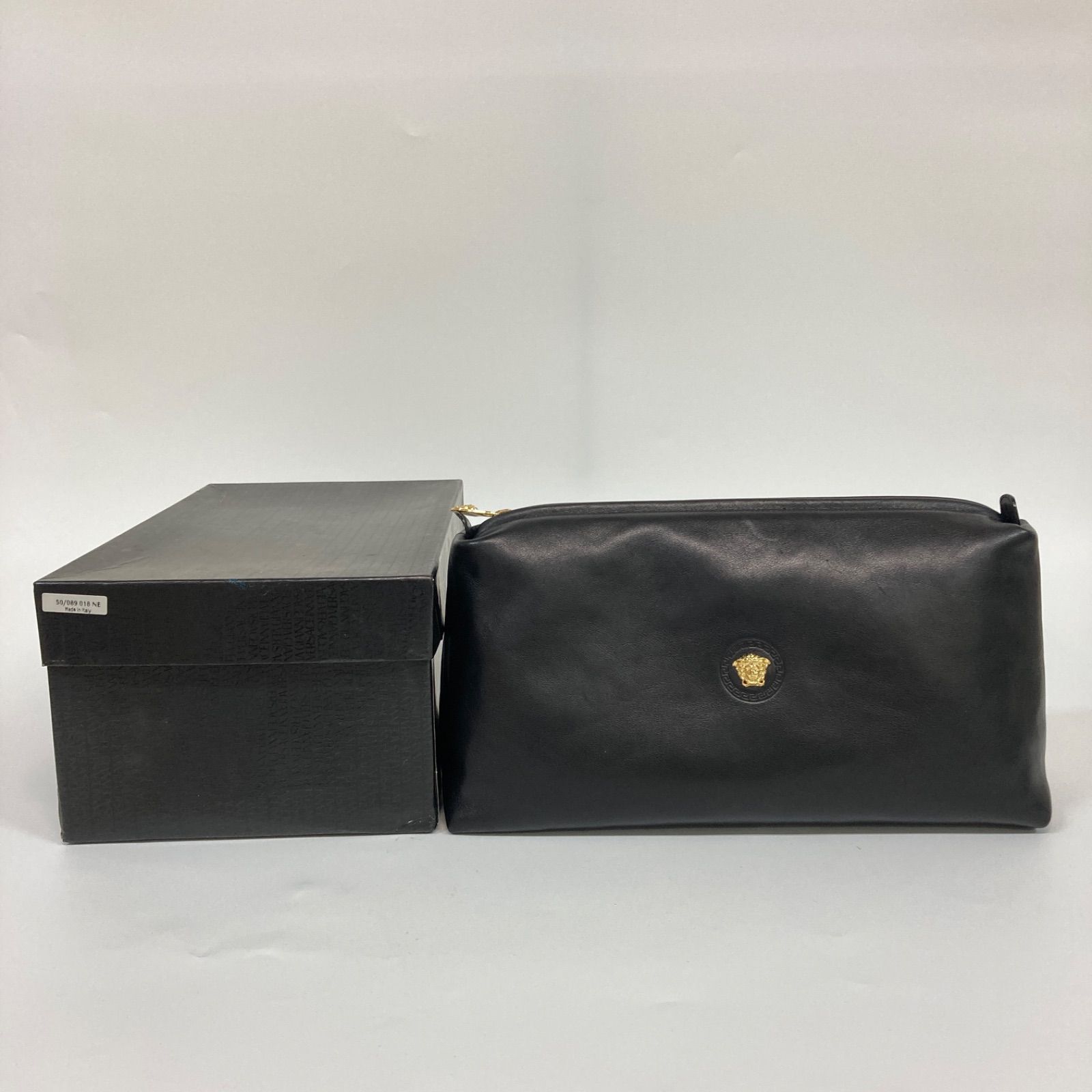 GIANNI VERSACE ジャンニヴェルサーチ バッグ メデューサレザーバッグ ブラック KB39