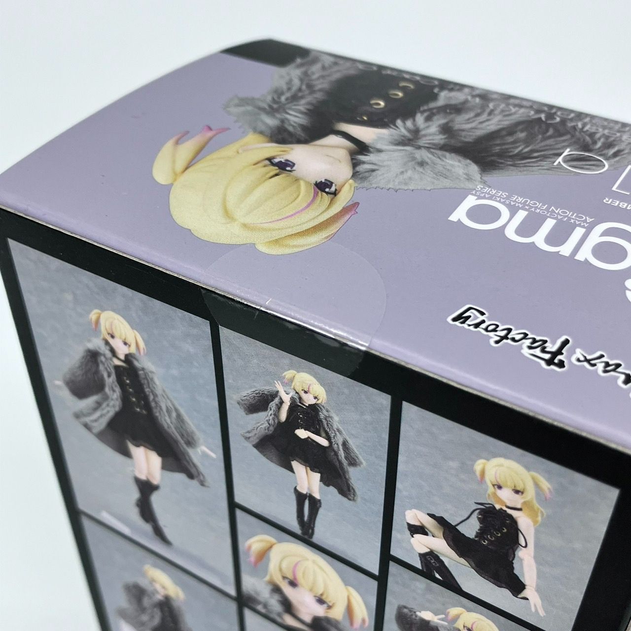figma Style 女性 body ユウキ with 黒コルセット ワンピ + ファー