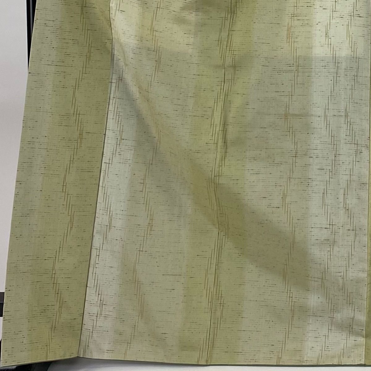 紬 身丈172.5cm 裄丈67cm M 袷 幾何学模様 薄緑 正絹 秀品