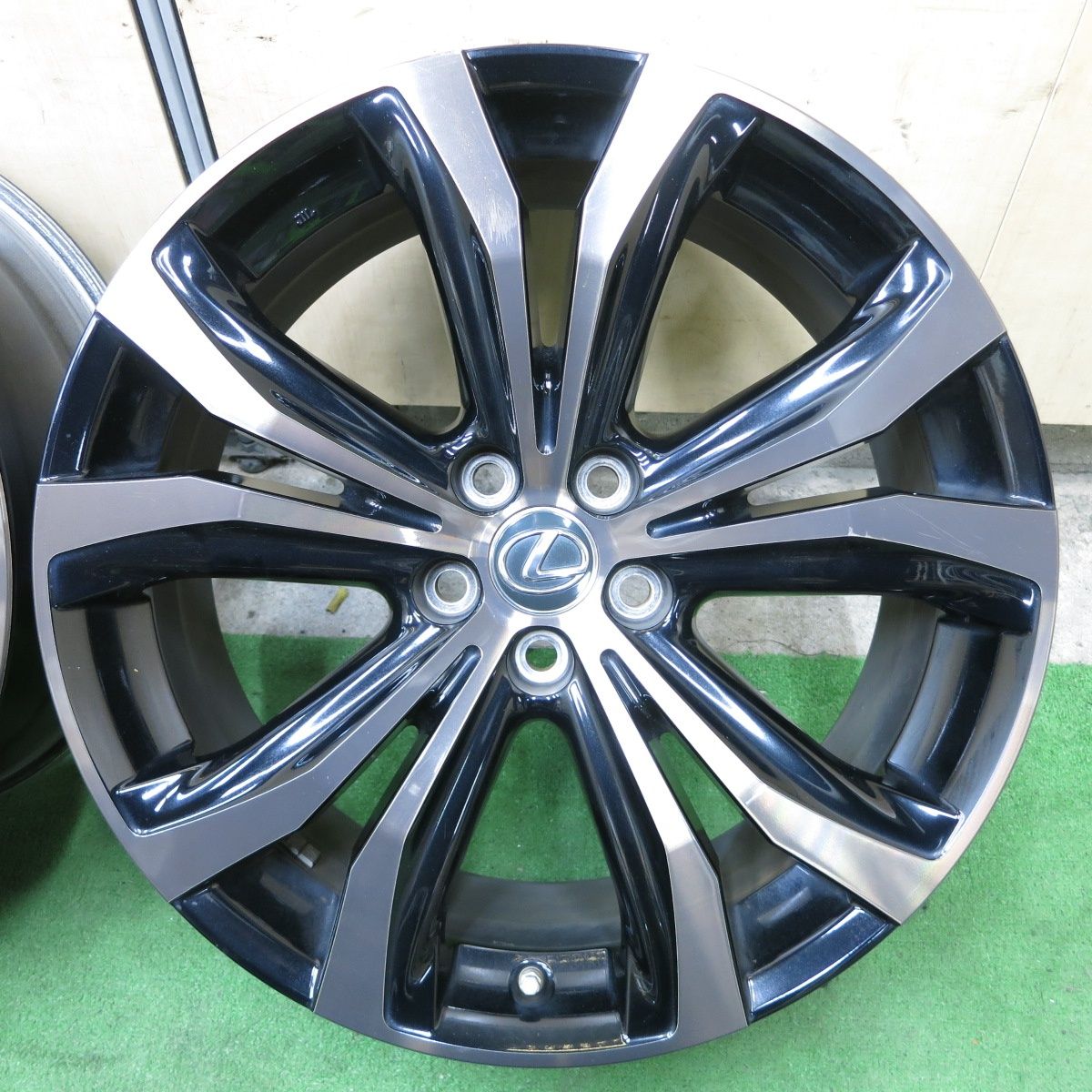 レクサス RX 純正 20インチアルミホイール1本 ① LEXUS タイヤ レクサス RX 純正 20インチアルミホイール1本 ① LEXUS タイヤ 単品