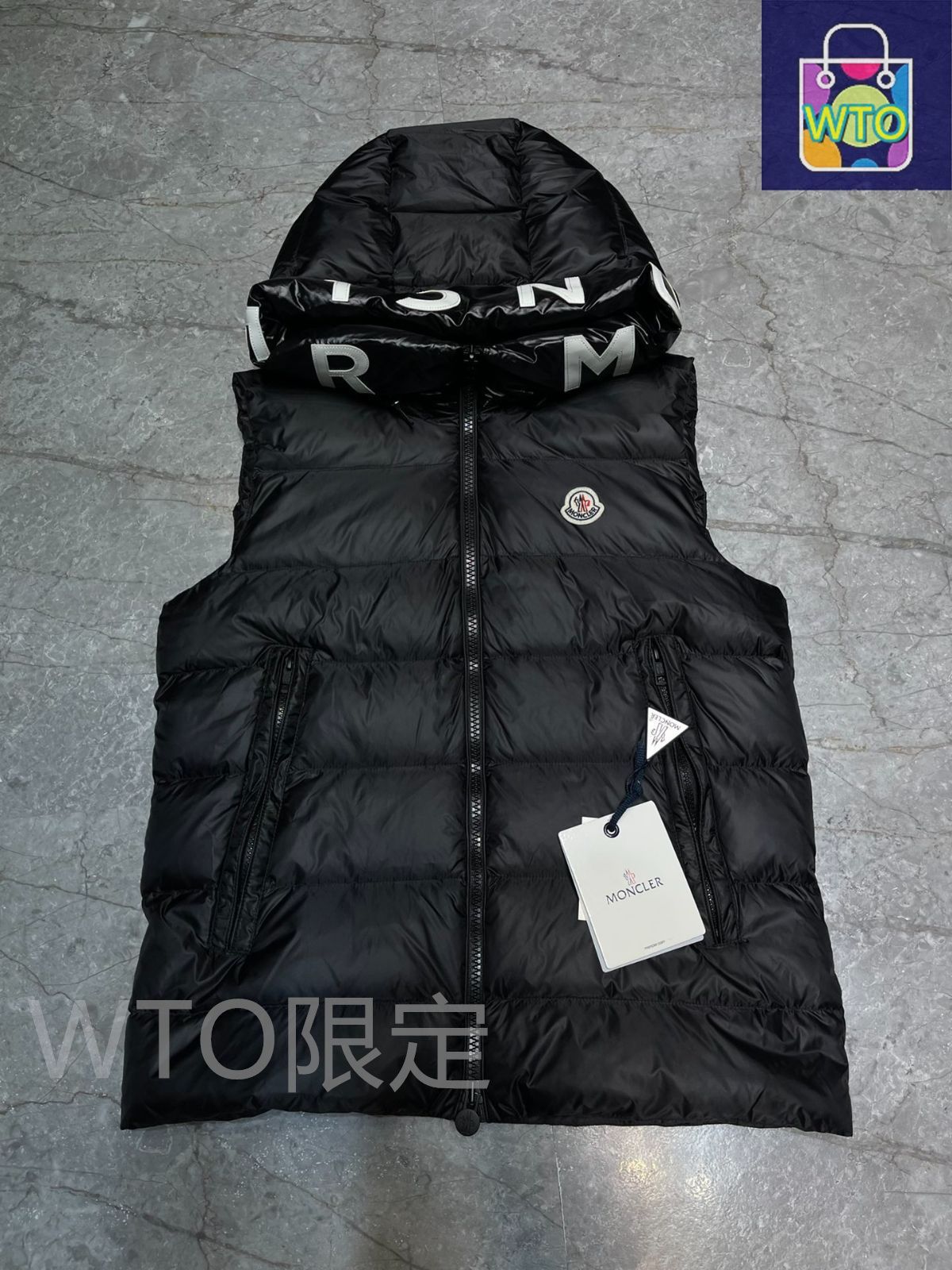 [極美品] モンクレール ダウンベスト MONCLER モンクレール ダウン ダウンベスト ライトダウン