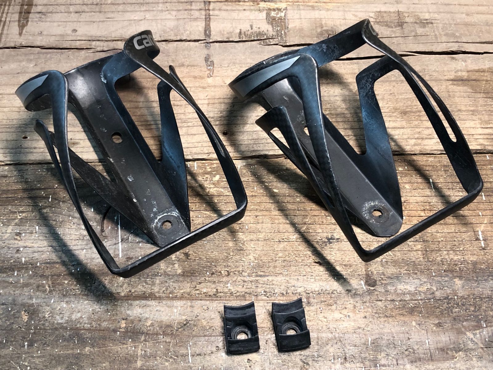 Cannondale カーボンボトルケージ ブラック 注文 Cannondale GT40