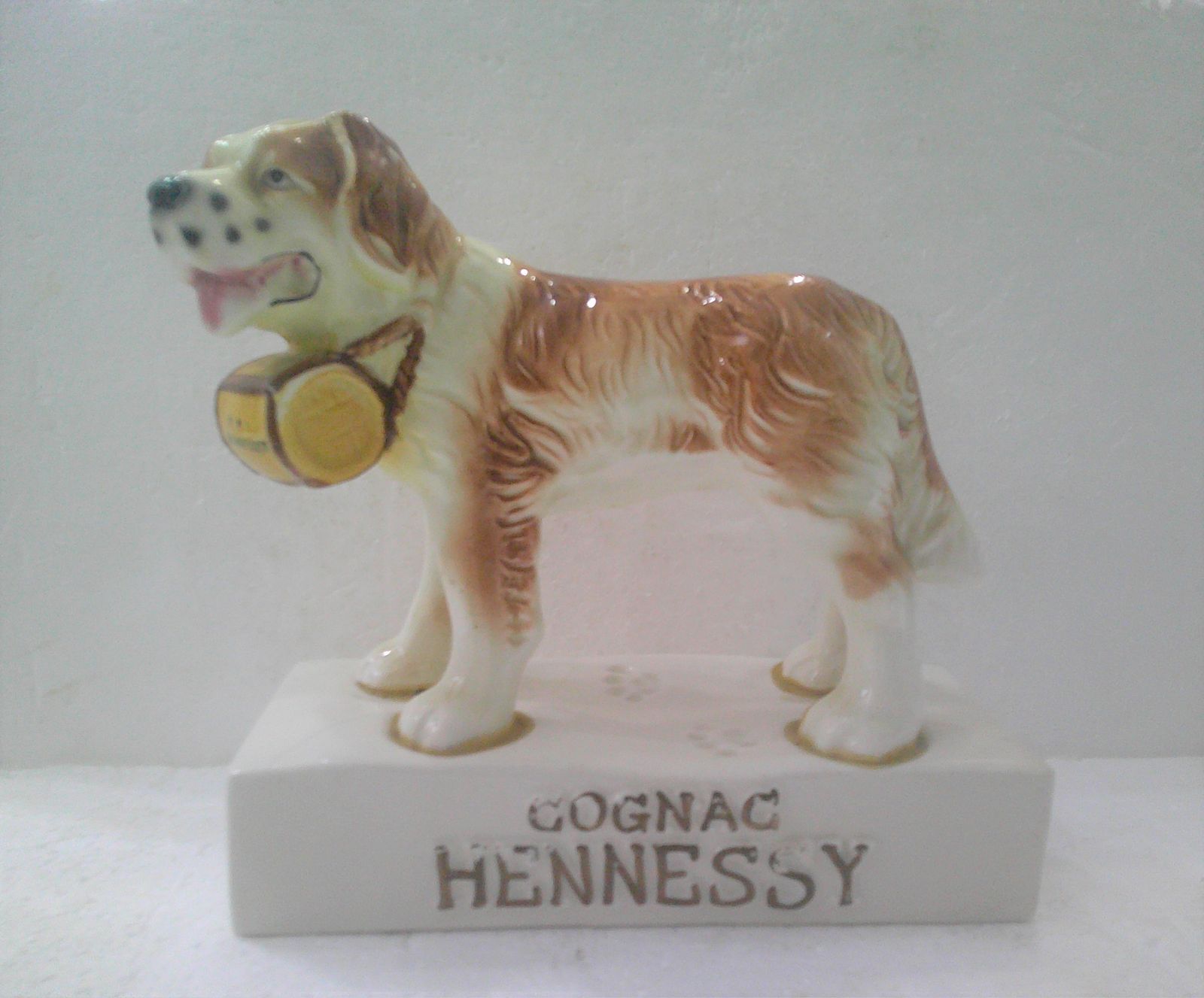 ☆希少 レア HENNESSY ヘネシー コニャック セントバーナード 置物