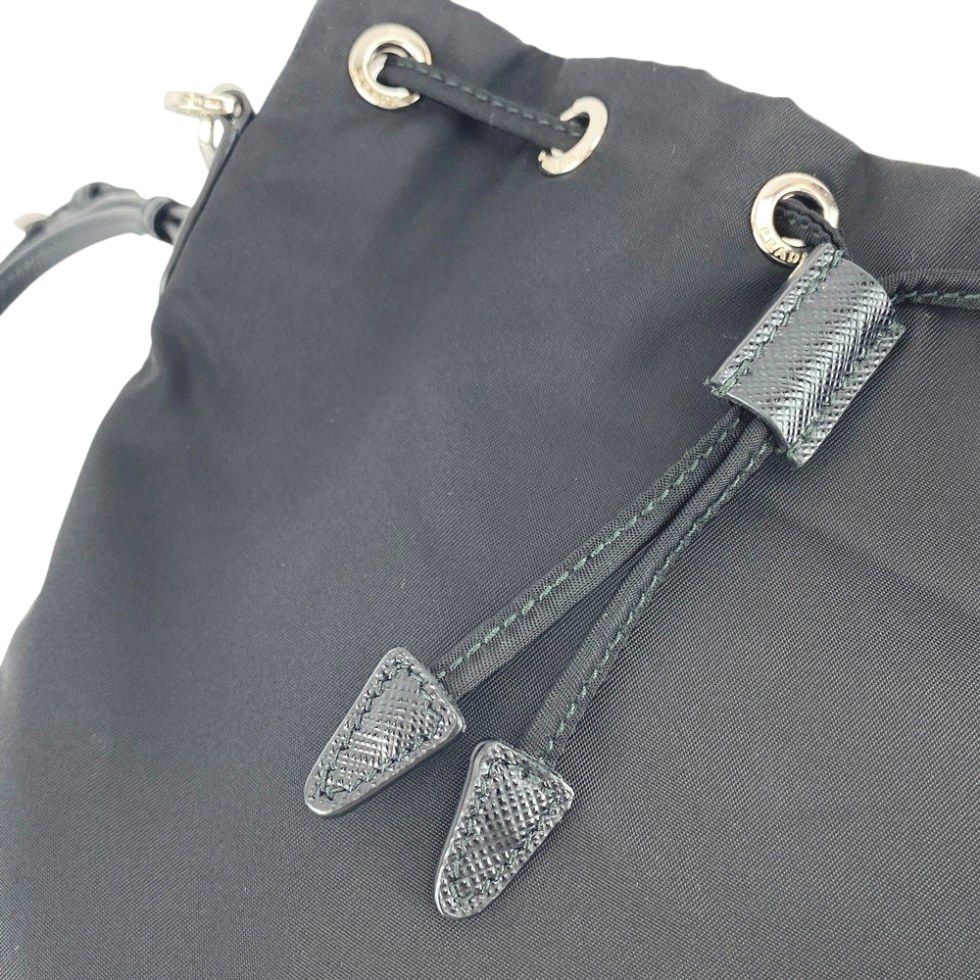 □新同□ プラダ Re-Nylon 巾着 ポーチ テスート ナイロン ブラック  