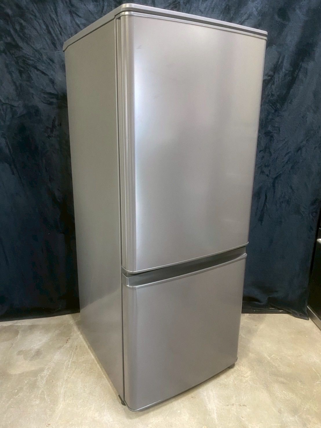 三菱 冷蔵庫 MR-P15G-H1 146L 2022年製 家電 De020 三菱電機 MR-P15G-H [マットチャコール] 価格比較 - 価格.com