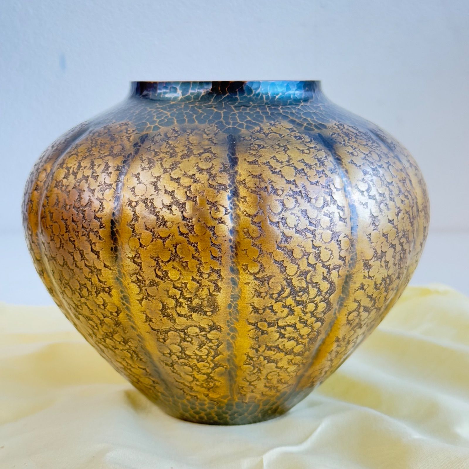 四世 秦 蔵六 造 塗金銅 立鼓式 花器 共箱 】 金工銅器