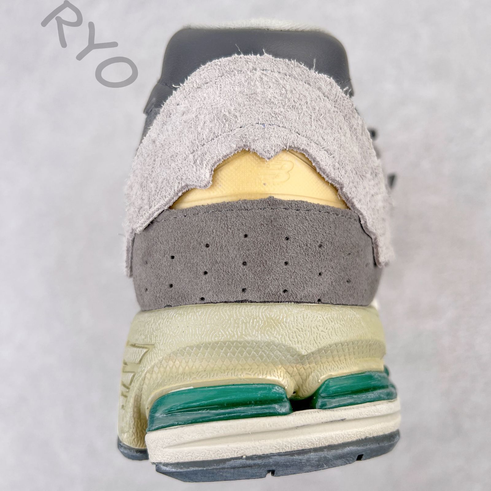 ⭐️新品⭐️未使用✨男女兼用🆕箱付 NEW BALANCE ニューバランス 2002R 'PROTECTION PACK - RAIN CLOUD' 2002R "プロテクション パック レインクラウド"  M2002RDA