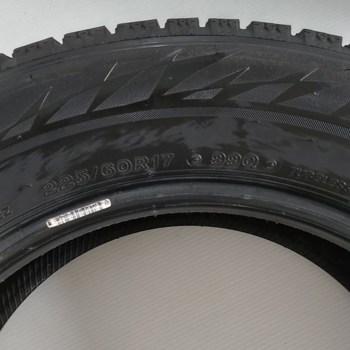  0 T 25005 スタッドレスタイヤ ブリヂストン BLIZZAK VRX 2 225 60 R 17 4本セット 17インチ スタッドレス