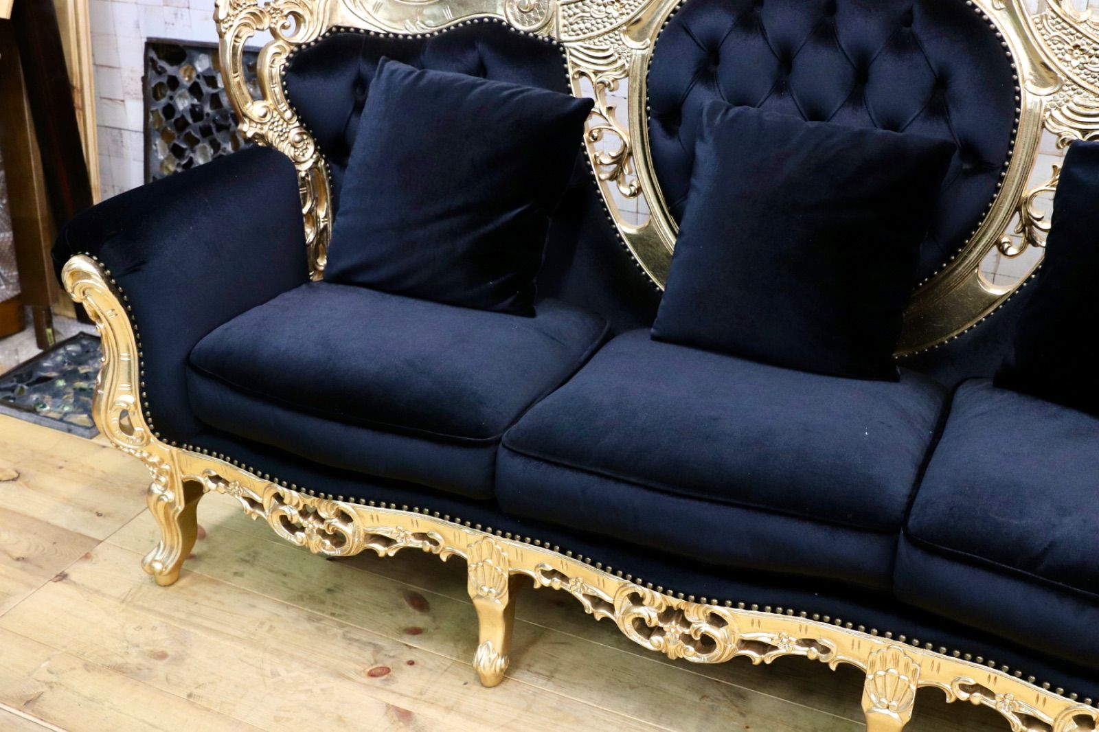 GMIK532 ヴェネチアン トリプルソファ イタリア 輸入家具 クラシック エレガント ブラック×ゴールド ファブリック 定価約46万 NEXPOTALLINN_EU