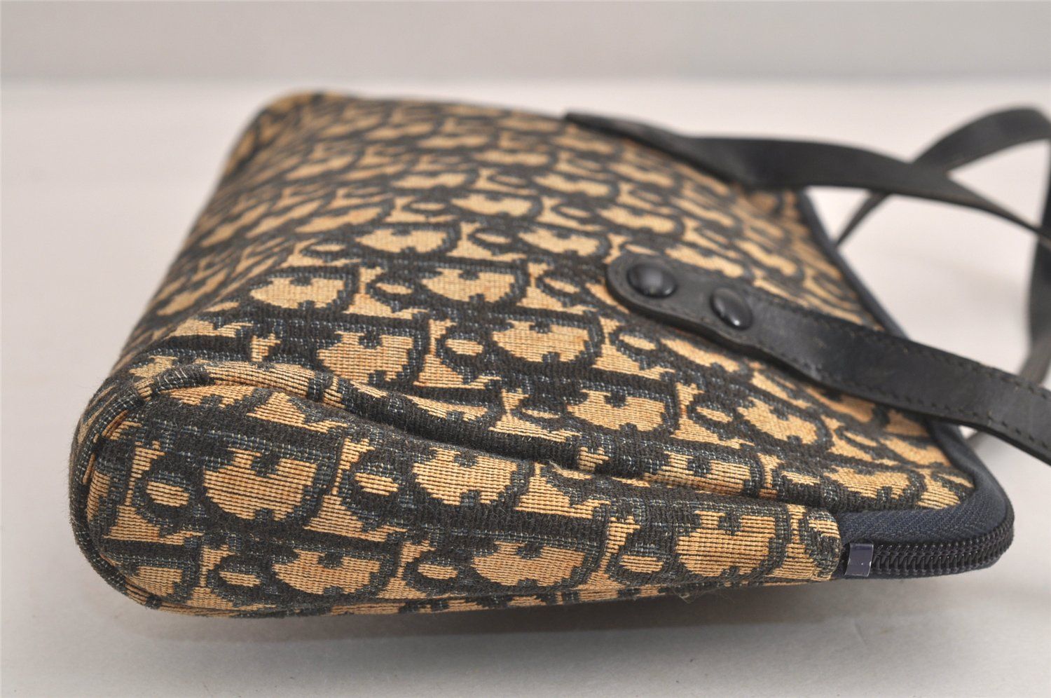 新品 ヴァクトーヴォヤージュ vaqutauxvoyage 帽子 黒