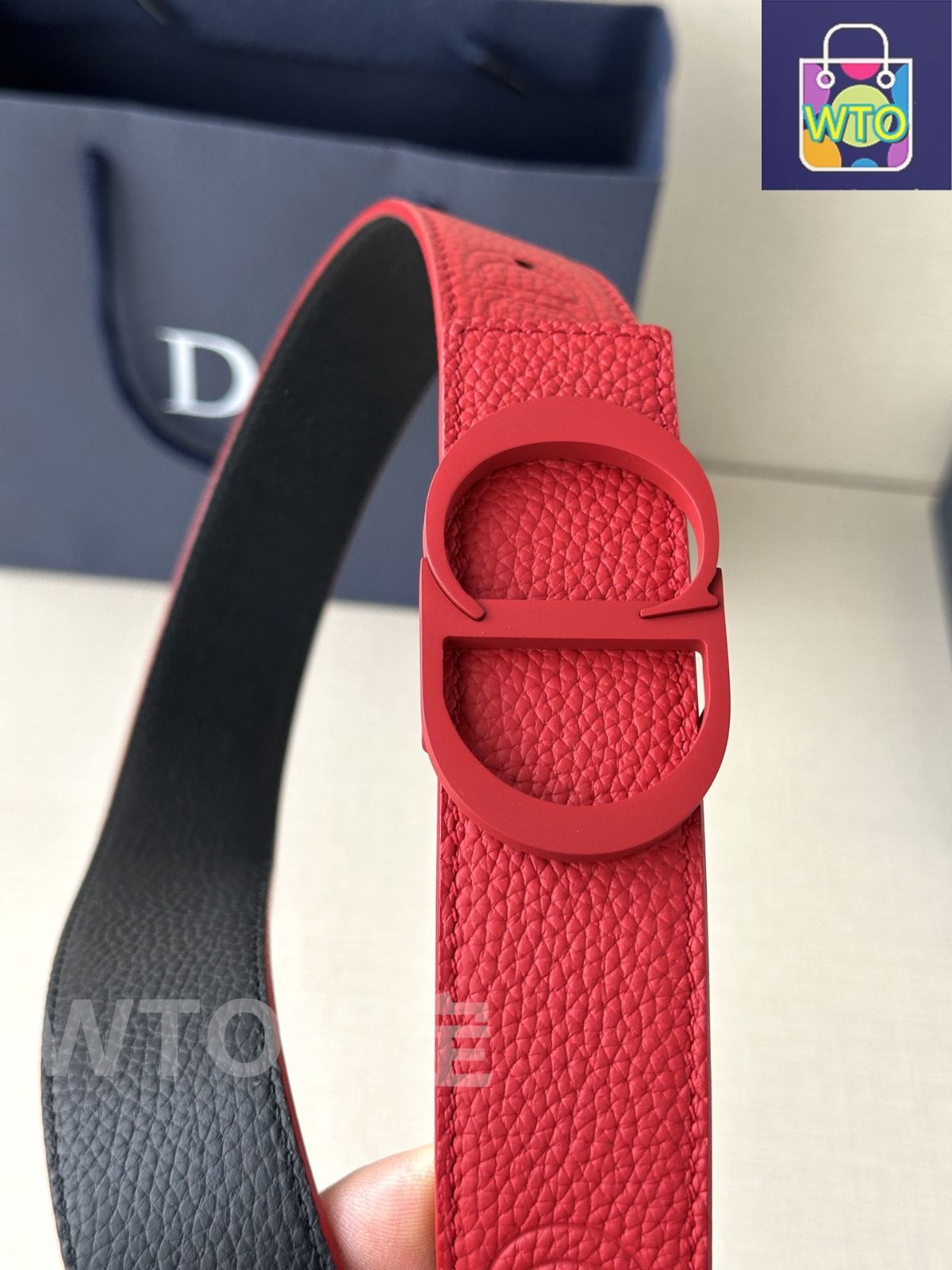 今日特価】Dior CD Icon レッドマット塗装ベルトバックルセット