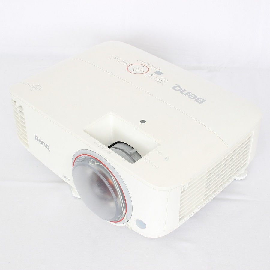 BenQ TH671ST フルHD 短焦点プロジェクター 3000lm ベンキュー 本体