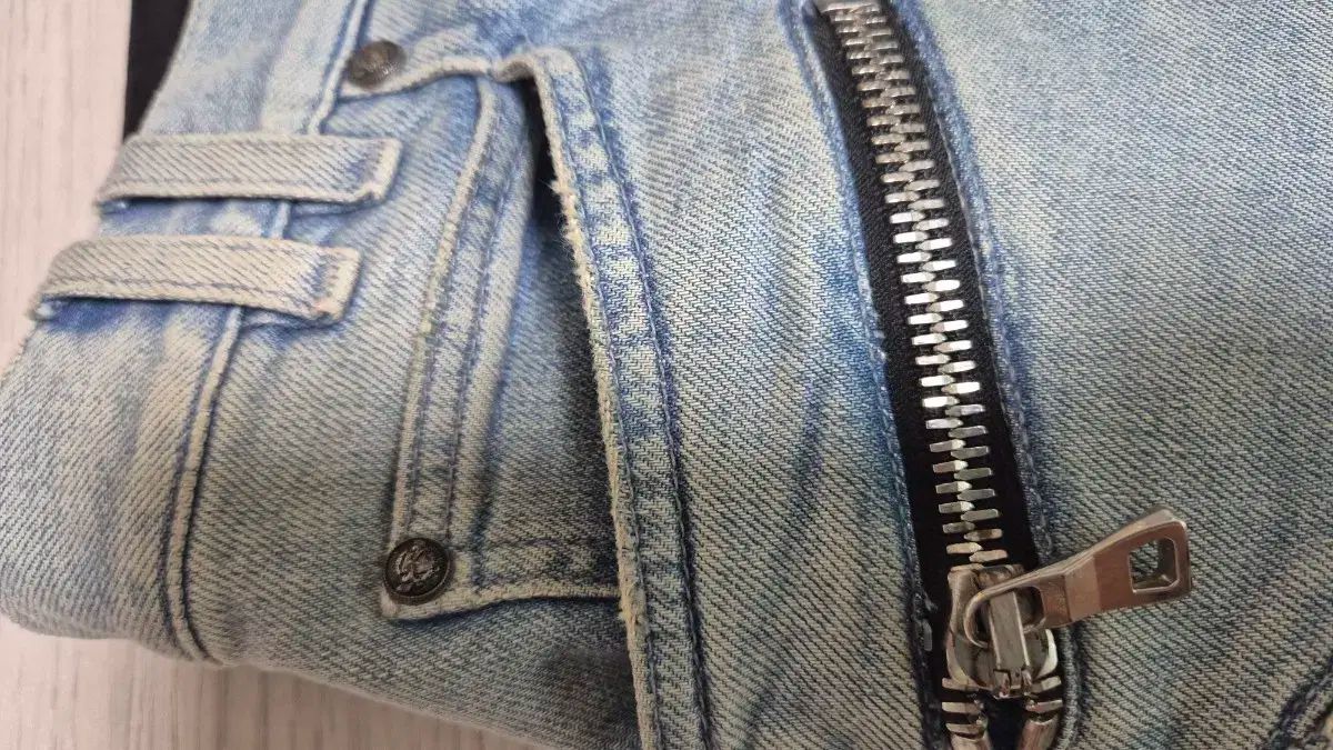 BALMAIN バルマン デニム