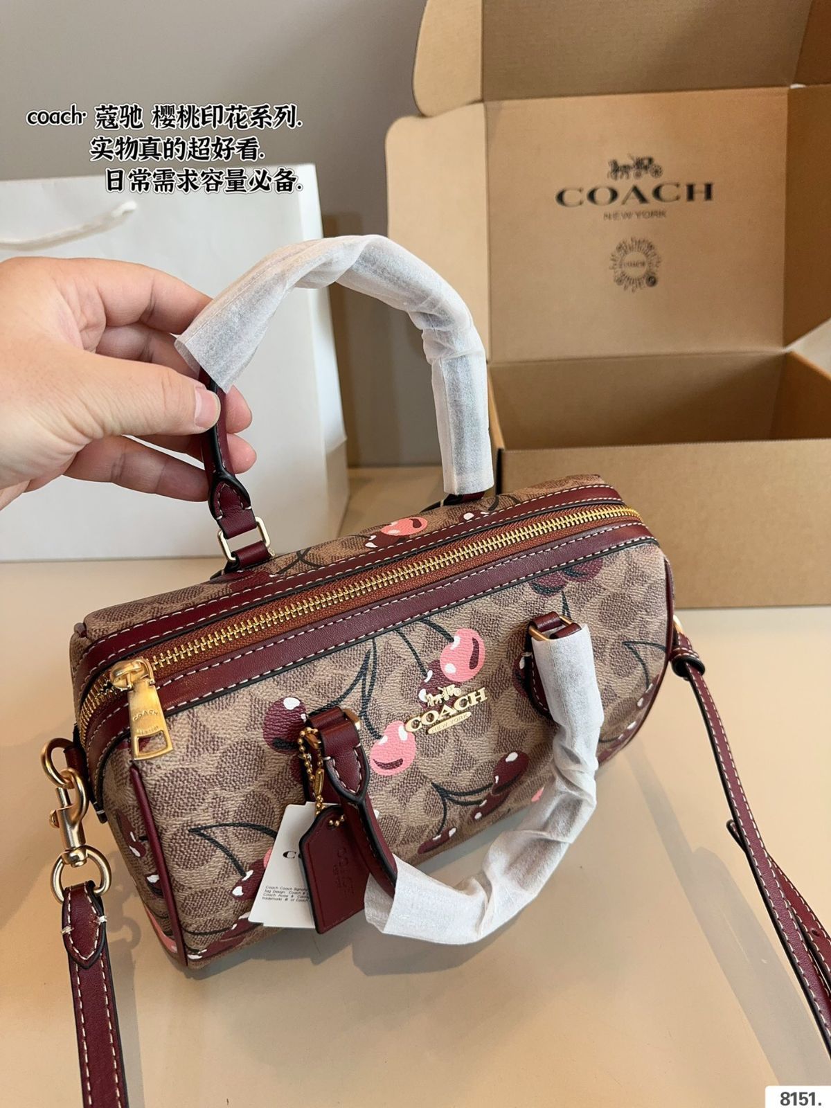 新品 COACH チェリー ボストン クロスボディ ショルダーバッグ