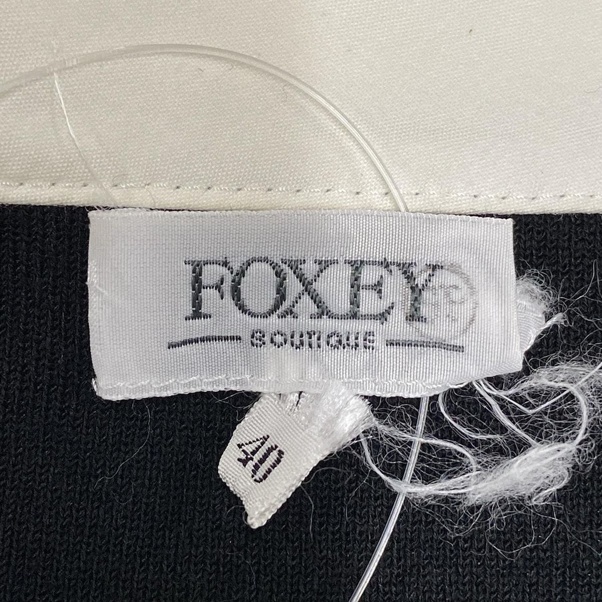 FOXEYフォクシー40サイズ　アイボリー　タグ付き新品 新品 タグ付き foxey フォクシーブティック 40 チューリップ