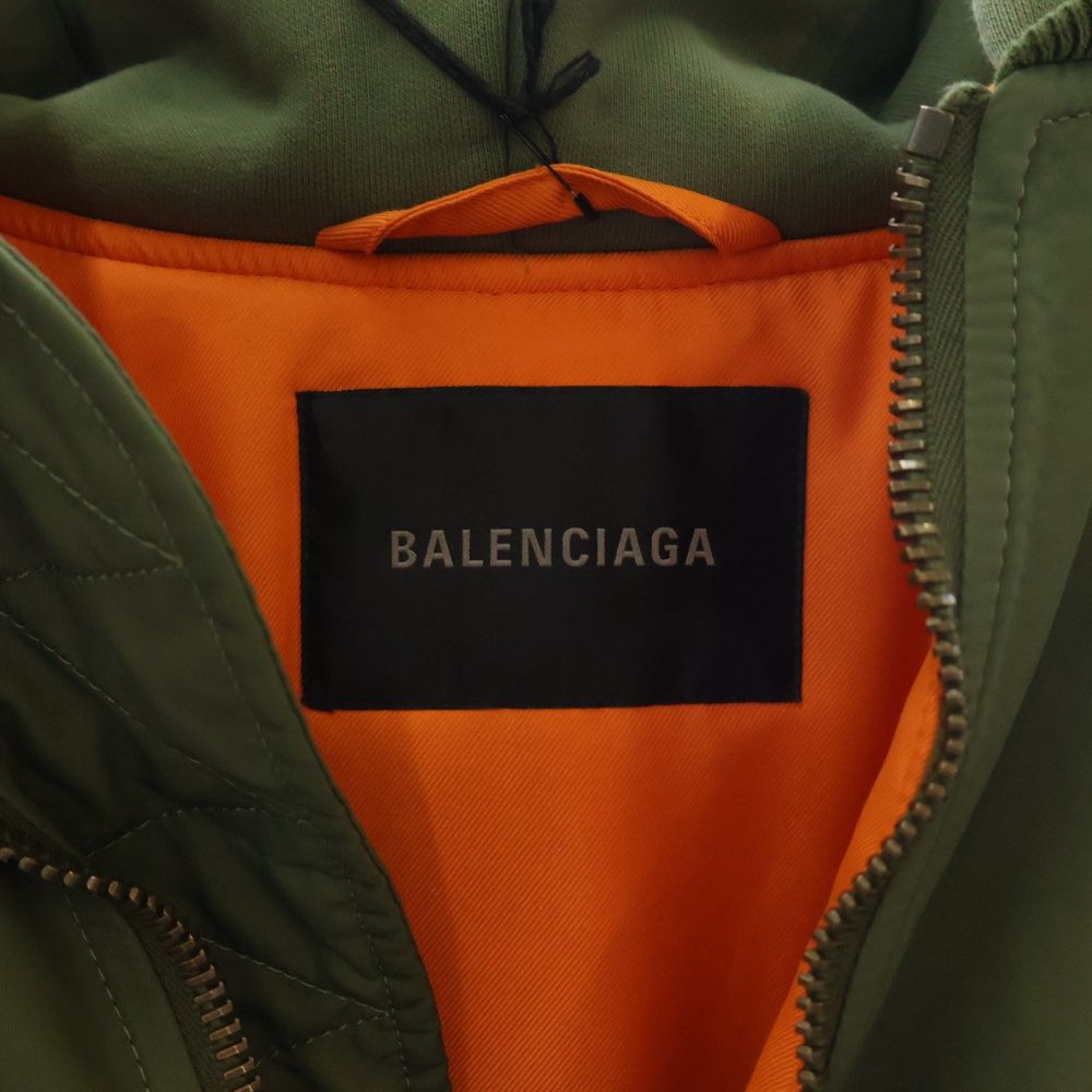 BALENCIAGA フーデッドボンバージャケット ブルゾン 24aw BALENCIAGA フーデッドボンバージャケット ブルゾン 24aw BALENCIAGA