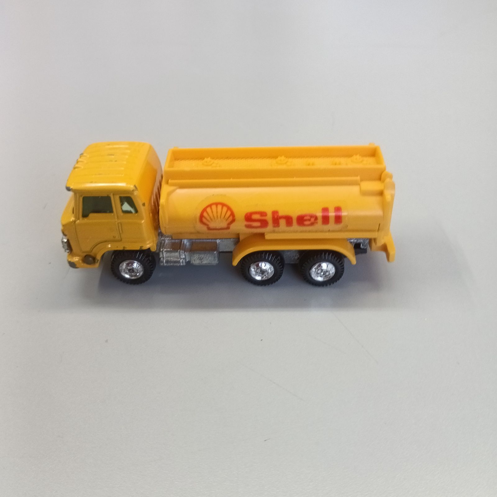 トミカ 日野タンクローリー NO.54 shell 緑窓 黒箱 - メルカリ
