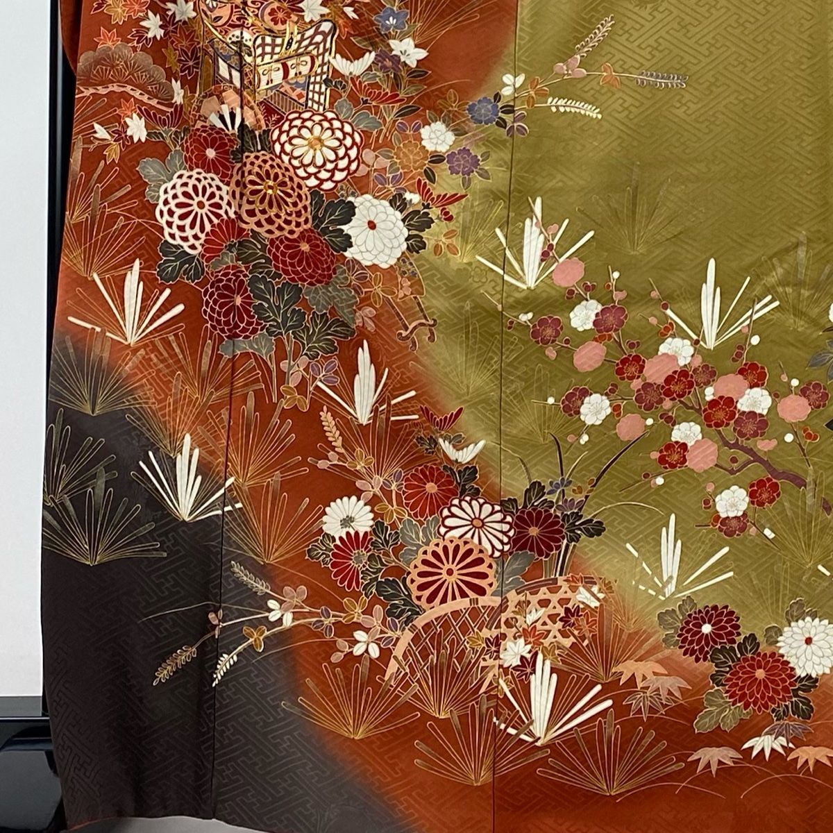 訪問着 身丈158cm 裄丈62cm S 袷 草花 金彩 染め分け 赤茶 正絹 美品 秀品 中古 訪問着 身丈160.5cm 裄丈62.5cm S 袷 扇面 草花 金彩 ぼかし ピンク