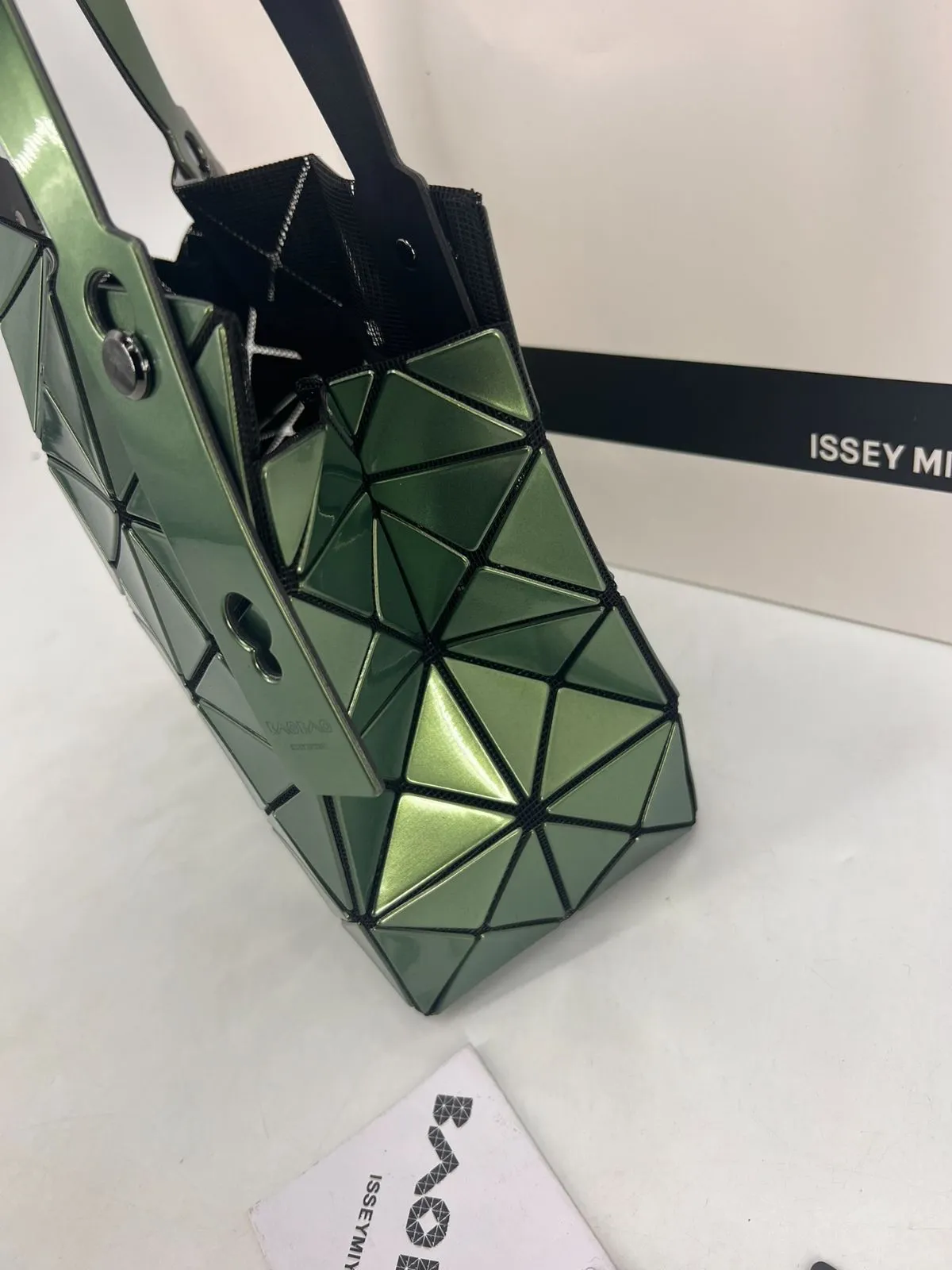 ISSEY MIYAKE イッセイミヤケ BaoBao ハンドバッグ レディバッグ新品