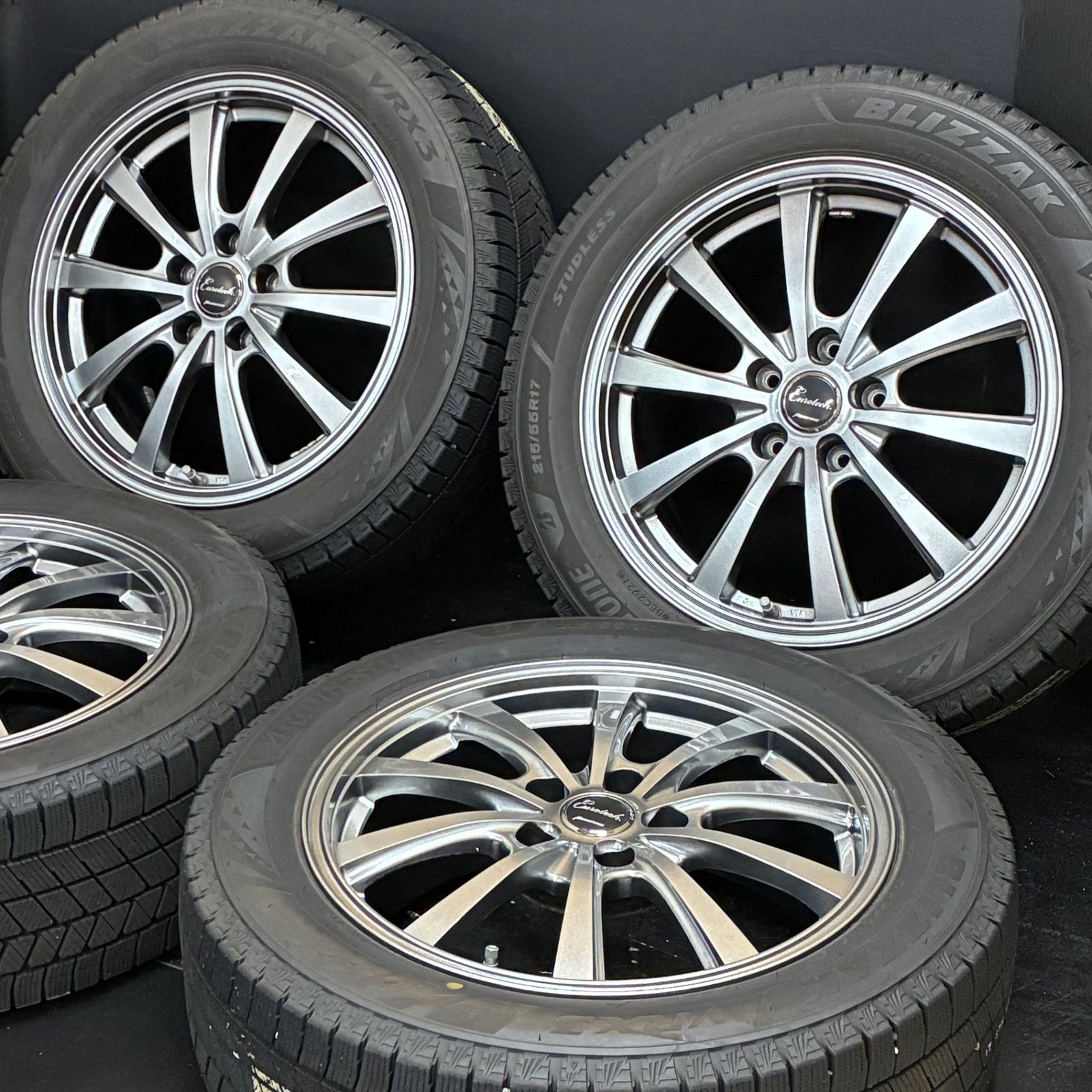 ブリヂストン ブリザック vrx3．215/55R17．21年製．2本